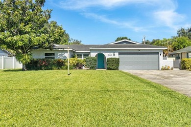 Beach Home For Sale in St. Petersburg, Florida