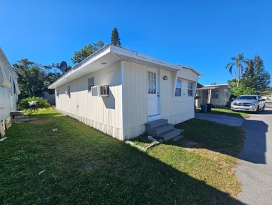 Beach Home For Sale in Clearwater, Florida