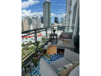 Beach Condo For Sale in Miami, Florida
