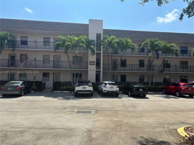 Beach Condo For Sale in Sunrise, Florida