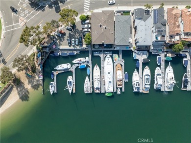 Beach Apartment For Sale in Newport Beach, California