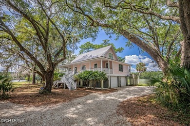 Beach Home For Sale in Beaufort, South Carolina
