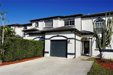 Beach Townhome/Townhouse For Sale in Miramar, Florida