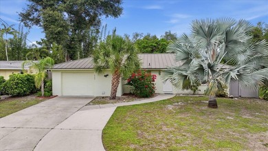 Beach Home For Sale in Sarasota, Florida