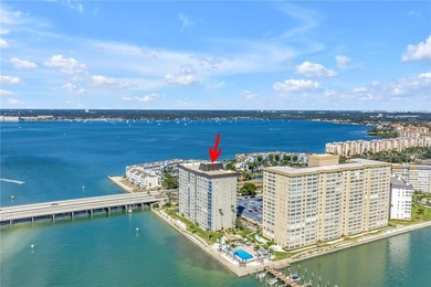 Beach Condo For Sale in St. Petersburg, Florida