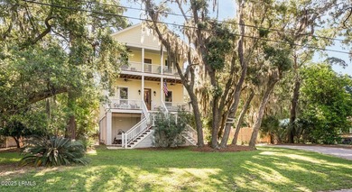Beach Home For Sale in Saint Helena Island, South Carolina