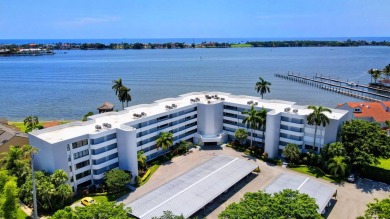 Beach Condo For Sale in Hypoluxo, Florida