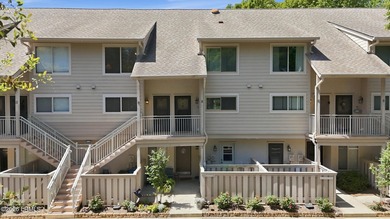 Beach Townhome/Townhouse For Sale in Hilton Head Island, South Carolina