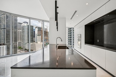 Beach Condo For Sale in Miami, Florida