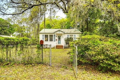 Beach Home For Sale in Beaufort, South Carolina