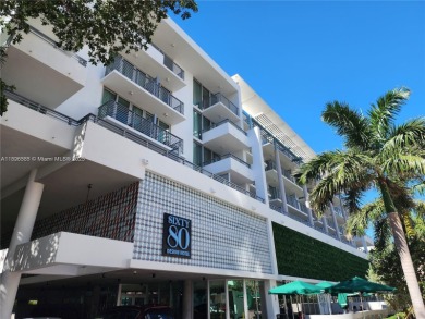 Beach Condo For Sale in Miami Beach, Florida