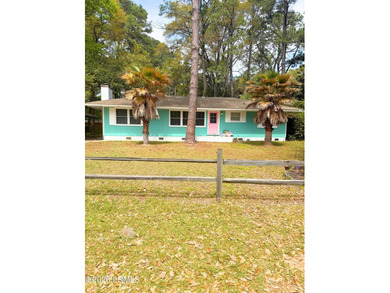 Beach Home For Sale in Beaufort, South Carolina