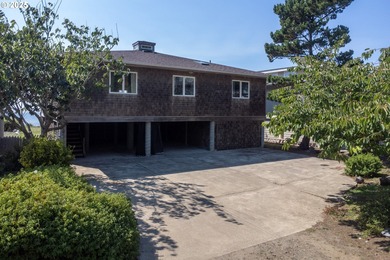 Beach Home For Sale in Tillamook, Oregon