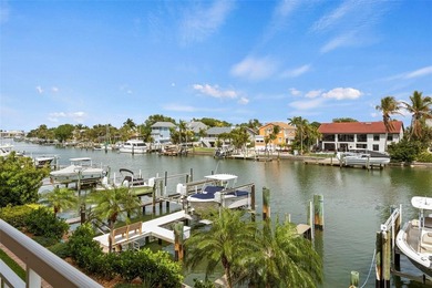 Beach Townhome/Townhouse For Sale in St. Petersburg, Florida