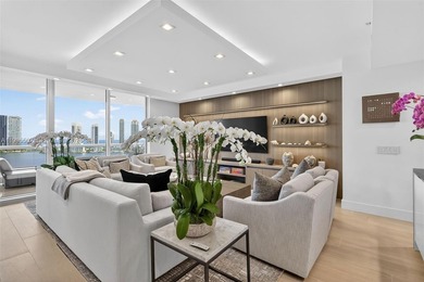 Beach Condo For Sale in Aventura, Florida