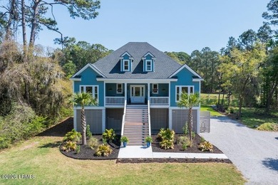 Beach Home For Sale in Saint Helena Island, South Carolina