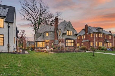 Beach Home Sale Pending in Lakewood, Ohio