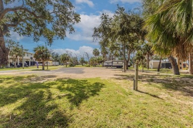 Beach Lot For Sale in Horseshoe Beach, Florida