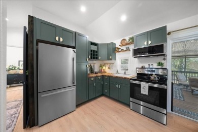 Beach Home Sale Pending in Steinhatchee, Florida