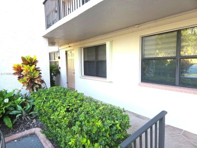 Beach Condo For Sale in Sunrise, Florida
