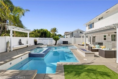 Beach Home For Sale in Huntington Beach, California