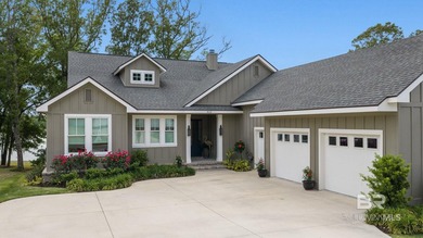 Beach Home For Sale in Fairhope, Alabama
