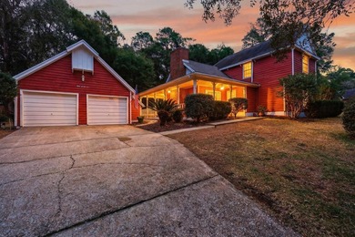 Beach Home For Sale in Niceville, Florida
