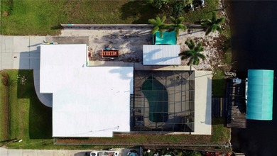 Beach Home For Sale in Punta Gorda, Florida