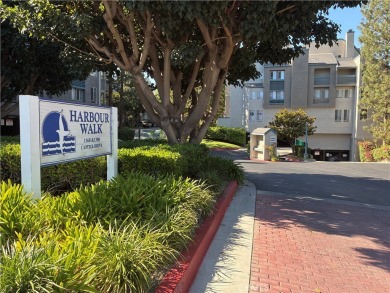 Beach Condo For Sale in San Pedro, California