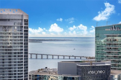 Beach Condo For Sale in Miami, Florida