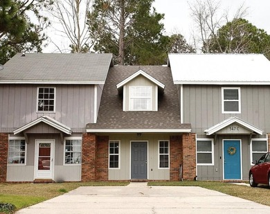 Beach Townhome/Townhouse Sale Pending in Fort Walton Beach, Florida