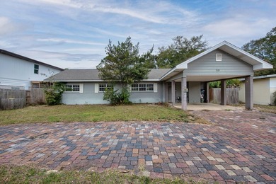 Beach Home For Sale in Fort Walton Beach, Florida