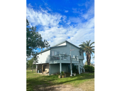 Beach Home For Sale in Crystal Beach, Texas