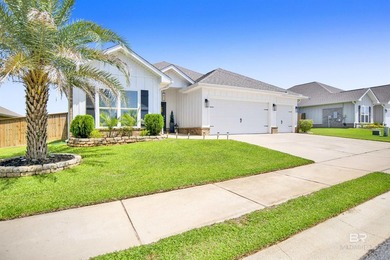 Beach Home For Sale in Foley, Alabama