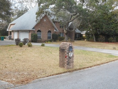 Beach Home Sale Pending in Fort Walton Beach, Florida