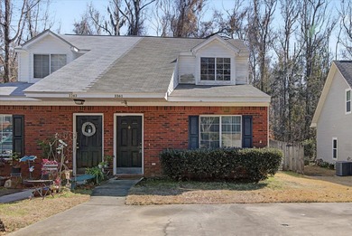 Beach Townhome/Townhouse Active Under Contract in Tallahassee, Florida