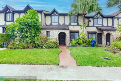 Beach Townhome/Townhouse For Sale in Sunrise, Florida