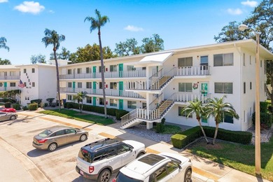 Beach Condo For Sale in Seminole, Florida
