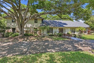 Beach Home Active Under Contract in Vero Beach, Florida