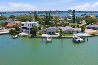 Beach Home For Sale in St. Petersburg, Florida