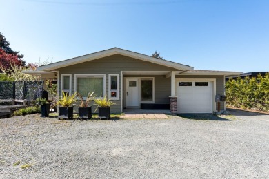 Beach Home For Sale in Victoria,