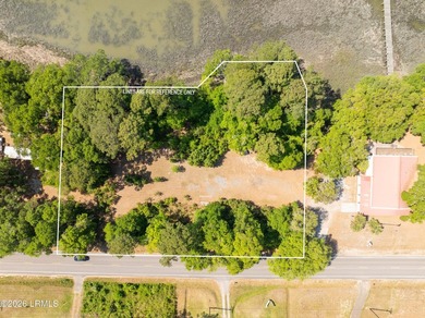Beach Lot Sale Pending in Saint Helena Island, South Carolina