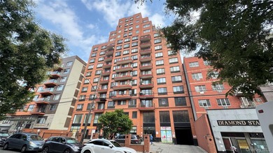 Beach Condo For Sale in Flushing, New York