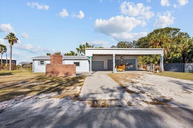 Beach Home For Sale in Cedar Key, Florida