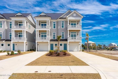 Beach Townhome/Townhouse For Sale in Atlantic Beach, North Carolina