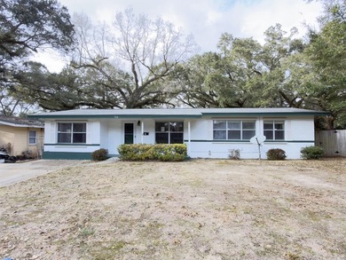 Beach Home Sale Pending in Pensacola, Florida
