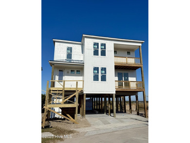 Beach Home For Sale in Surf City, North Carolina