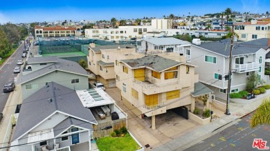 Beach Home For Sale in Hermosa Beach, California