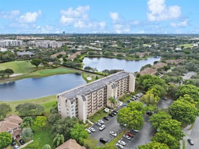 Beach Condo For Sale in Davie, Florida