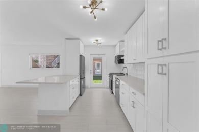 Beach Condo For Sale in Lighthouse Point, Florida